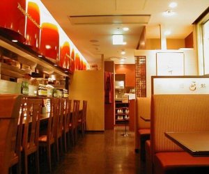 【特定外食】- 日本愛知 中華料理店 前廳服務/后廚幫廚